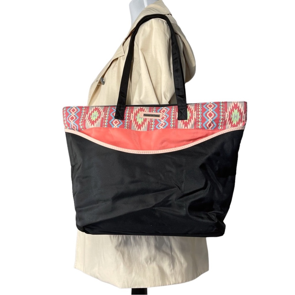 Emma & Chloe Double Strap Multicolored Zip Top Aztec Print Nylon Beach Tote Bag